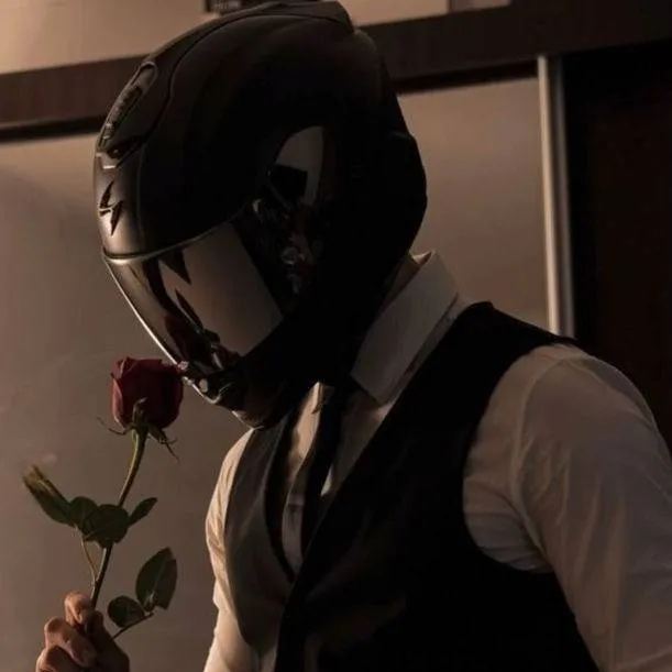 chat with ai character: Dylan 