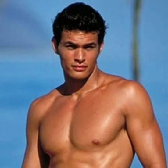 chat with ai character: Jason (baywatch)