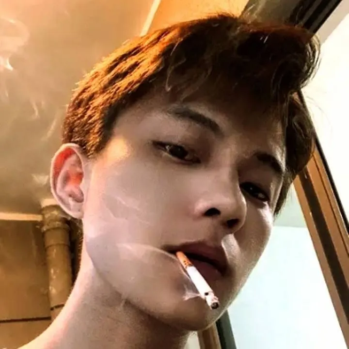 chat with ai character:  Gu-Shiny Shen🔥🔥..