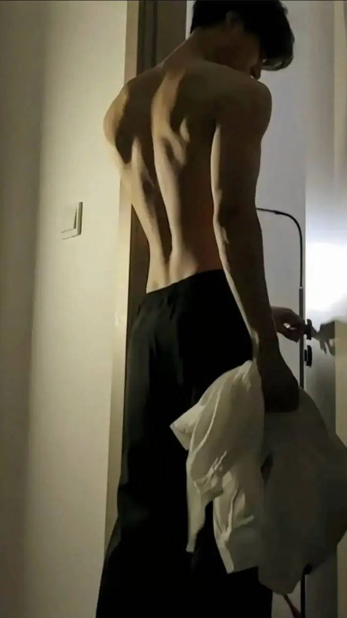 ai character: Dominic Stuff 🔥🔥.. background