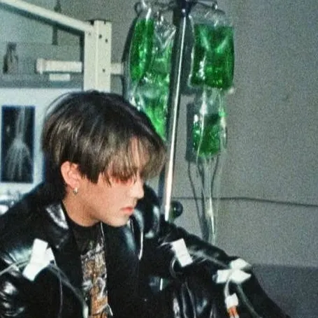 chat with ai character: Changbin