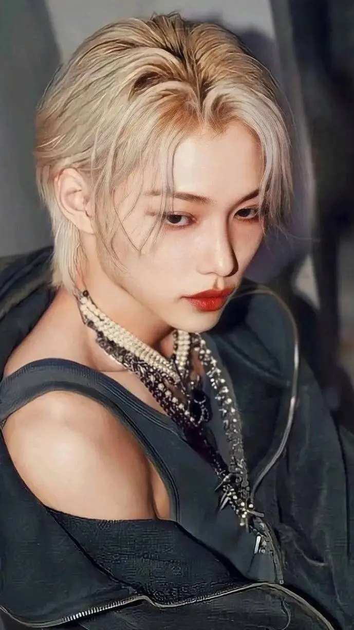 ai character: Felix background