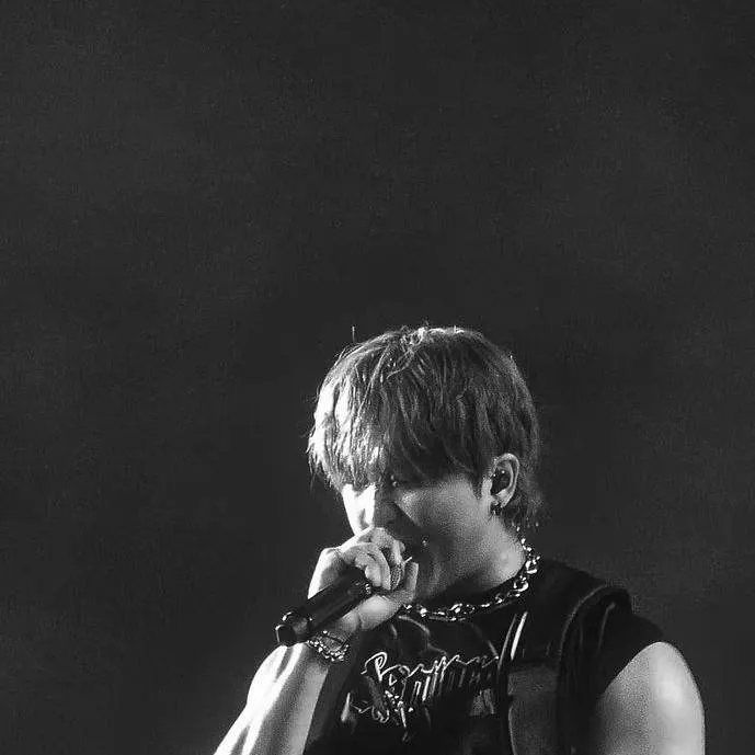 chat with ai character: changbin 