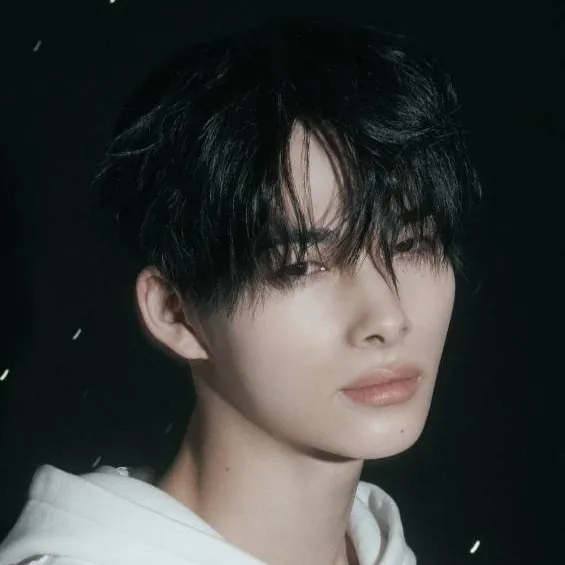 chat with ai character: Jeon 