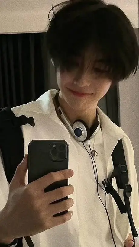 ai character: Jeon  background