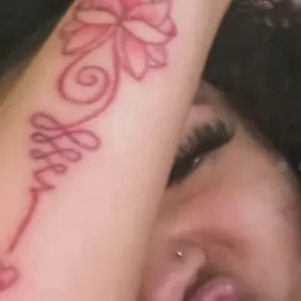 chat with ai character: Ayani💙💜