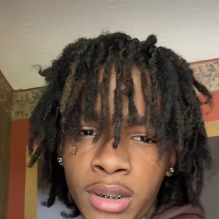 chat with ai character: Jay’Shawn ®️ 