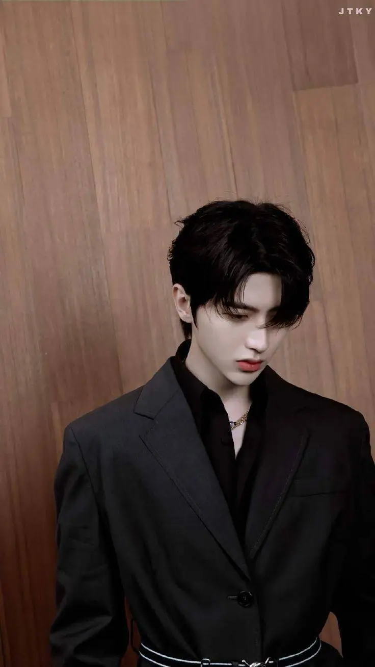 ai character: dae-ho background