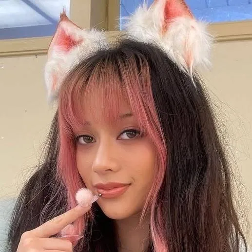 chat with ai character: girlfriend 