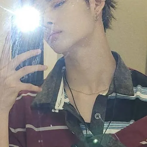 chat with ai character: Ni-ki🩺