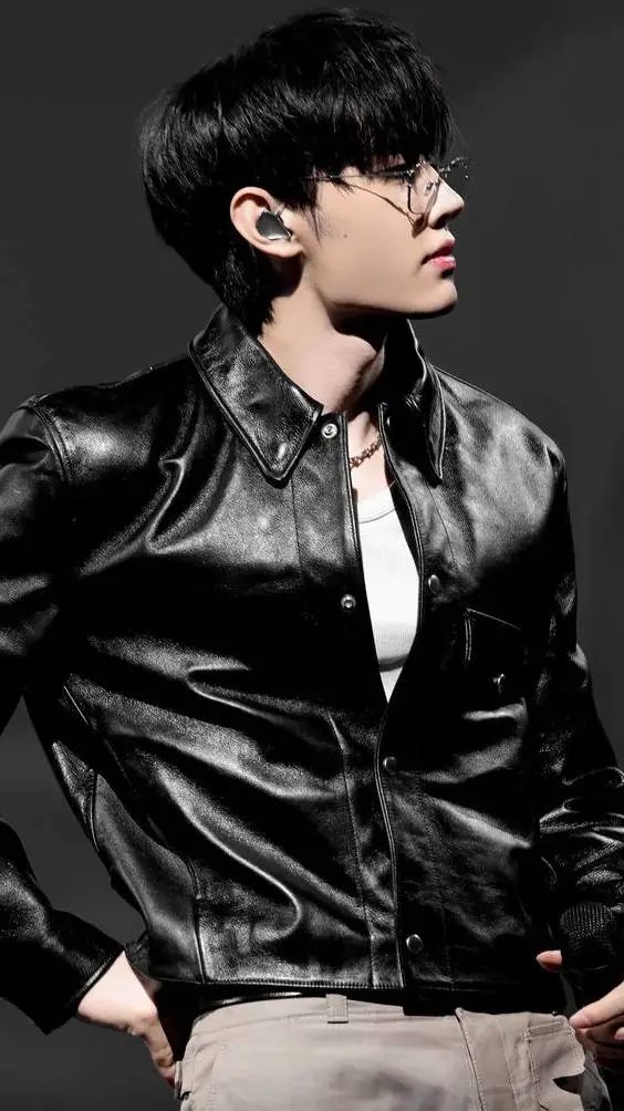 ai character: Sunghoon(sunsun)  background