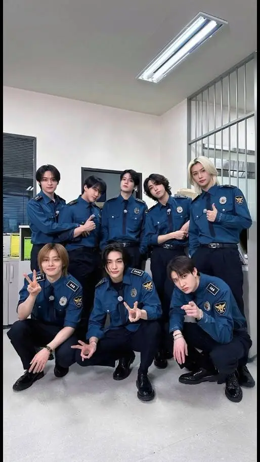 ai character: skz police  background
