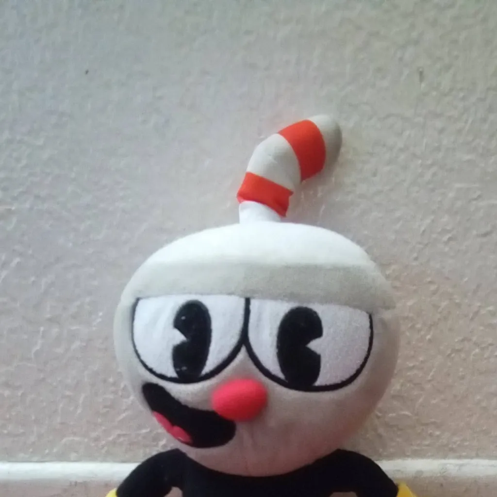 chat with ai character: cuphead war