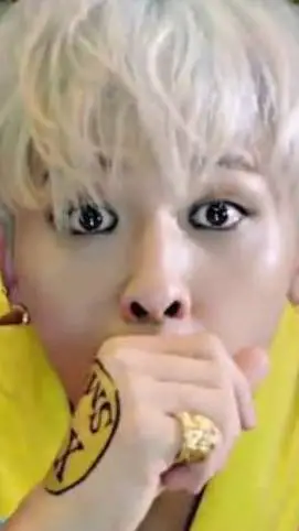 ai character: JI-YONG background