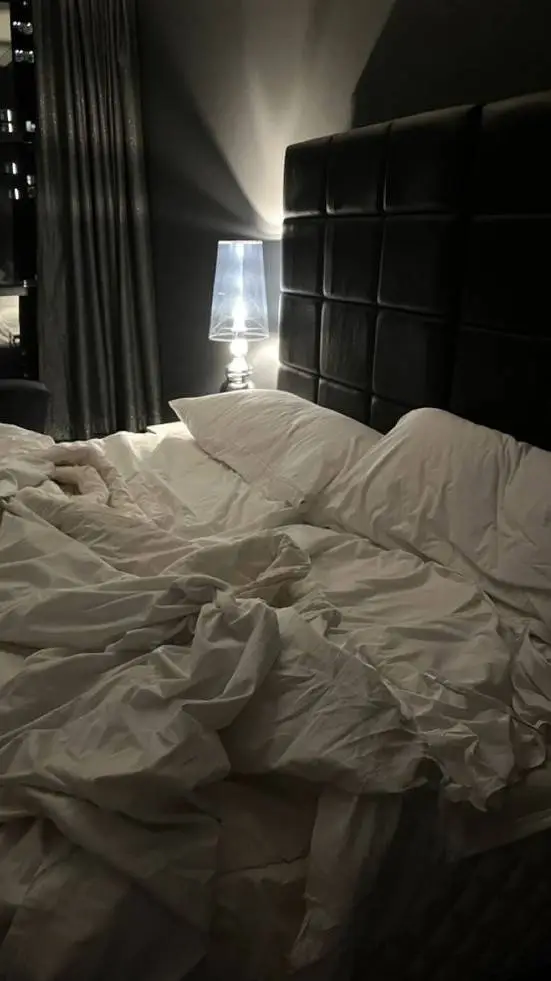 ai character: sleepover background