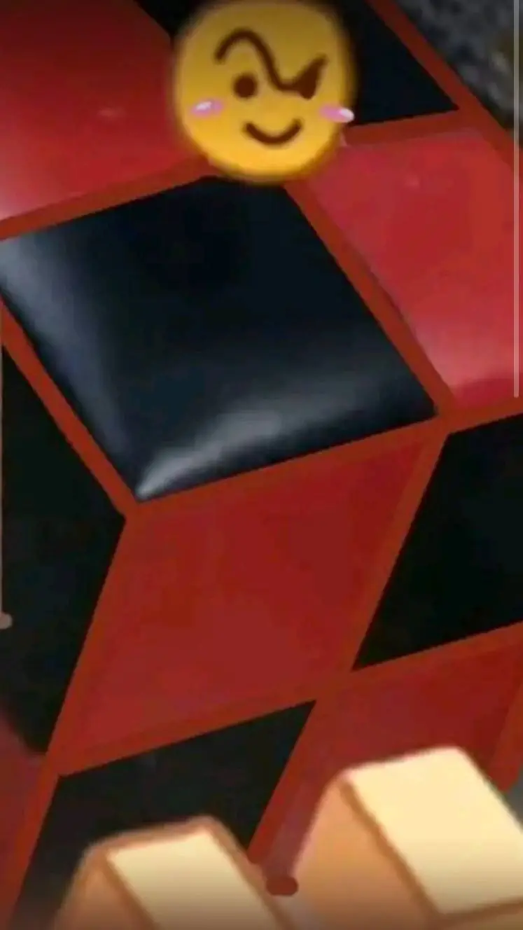 ai character: la silla devesto 😯 background