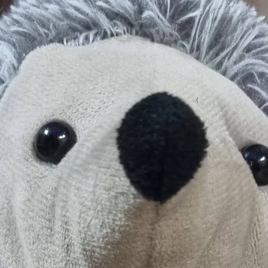 chat with ai character: Lim Cowney 