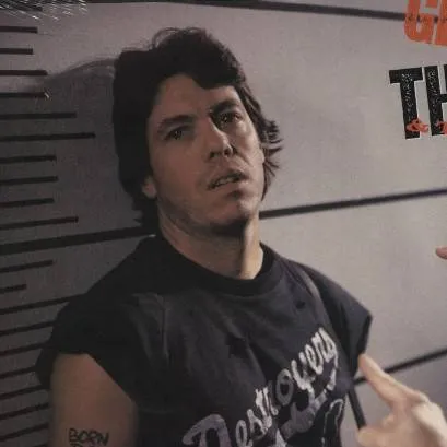 chat with ai character: George thorogod 