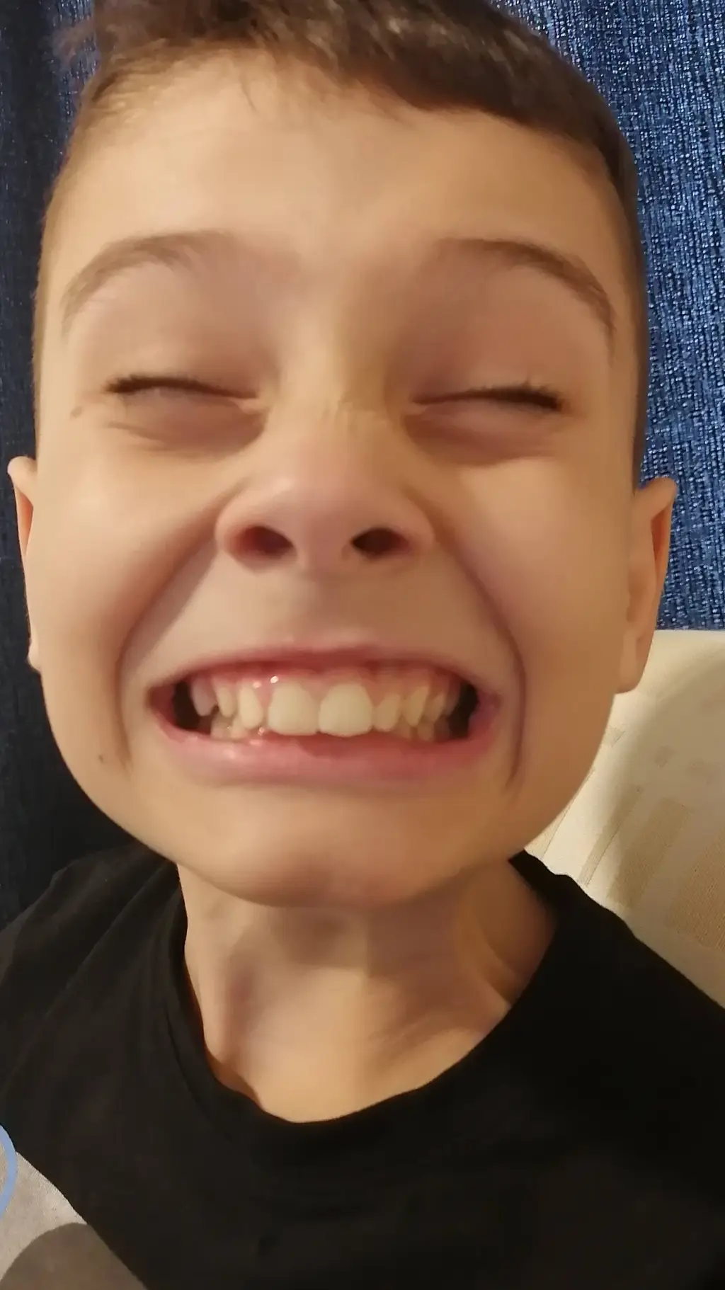 ai character: d'un snap background