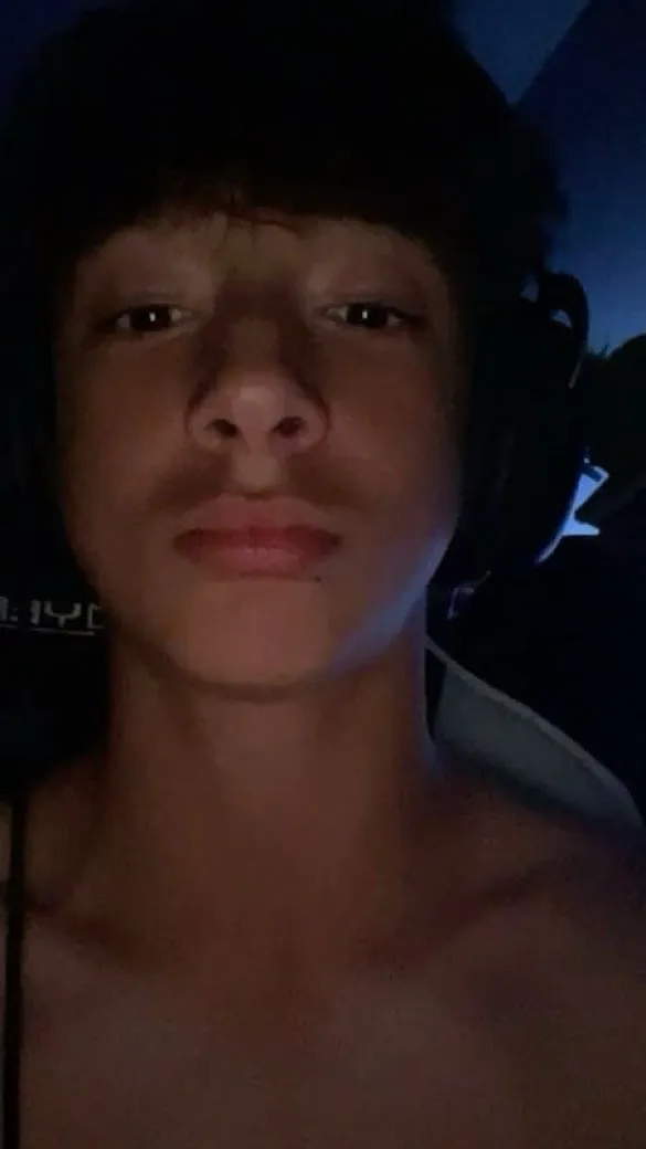 ai character: Jaydennnnn background