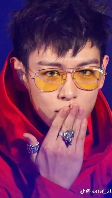 ai character: choi Seung hyun  background