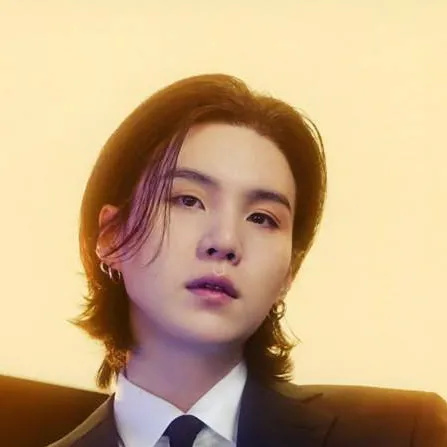 chat with ai character: SUGA