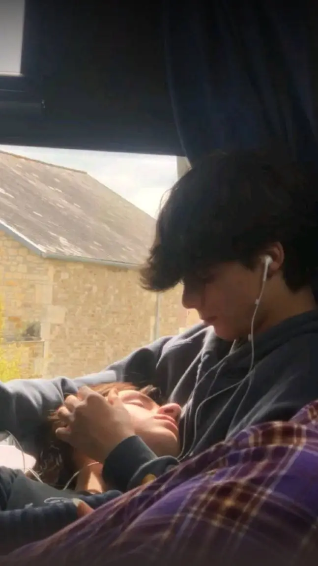 ai character: even (bf) background