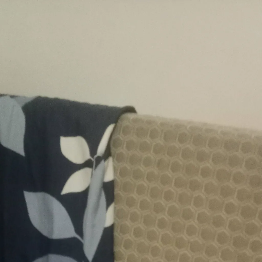 chat with ai character: pillow 2