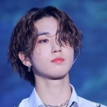 chat with ai character: Jisung