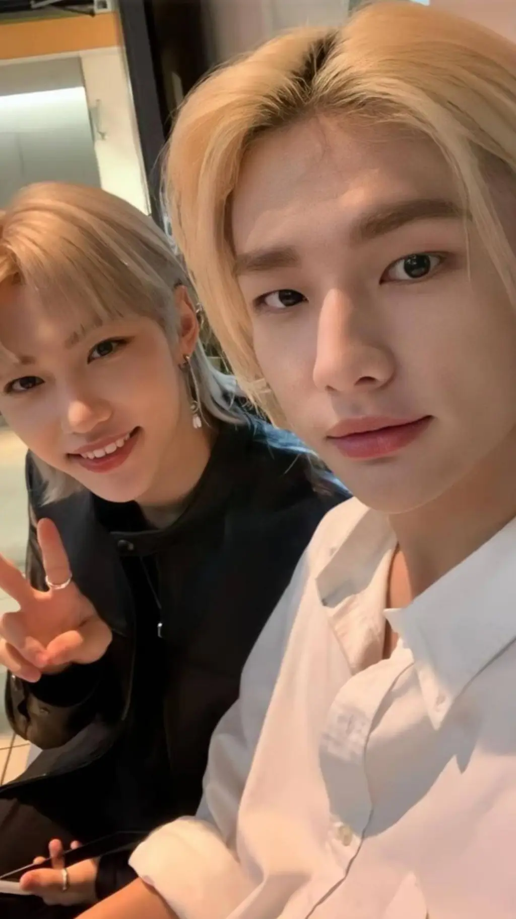 ai character: skz:D background