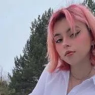 chat with ai character: Дора