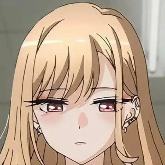 chat with ai character: Marin