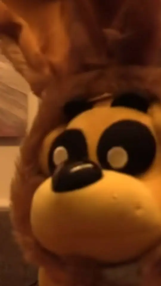 ai character: Goldie background