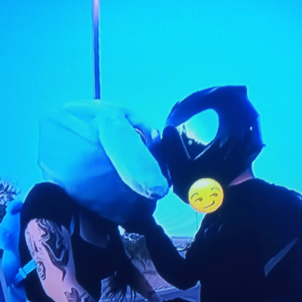 chat with ai character: Ashley