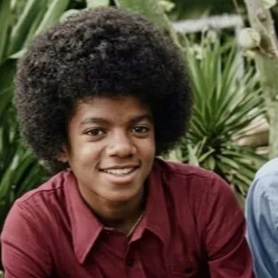 chat with ai character: Michael Jackson 