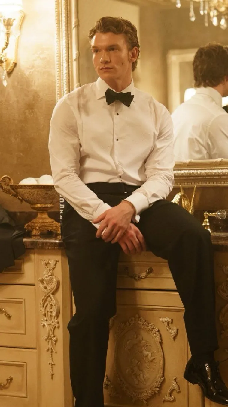 ai character: Ilya Rozanov background