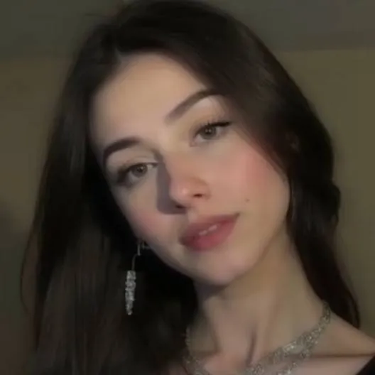 chat with ai character: Maya❤