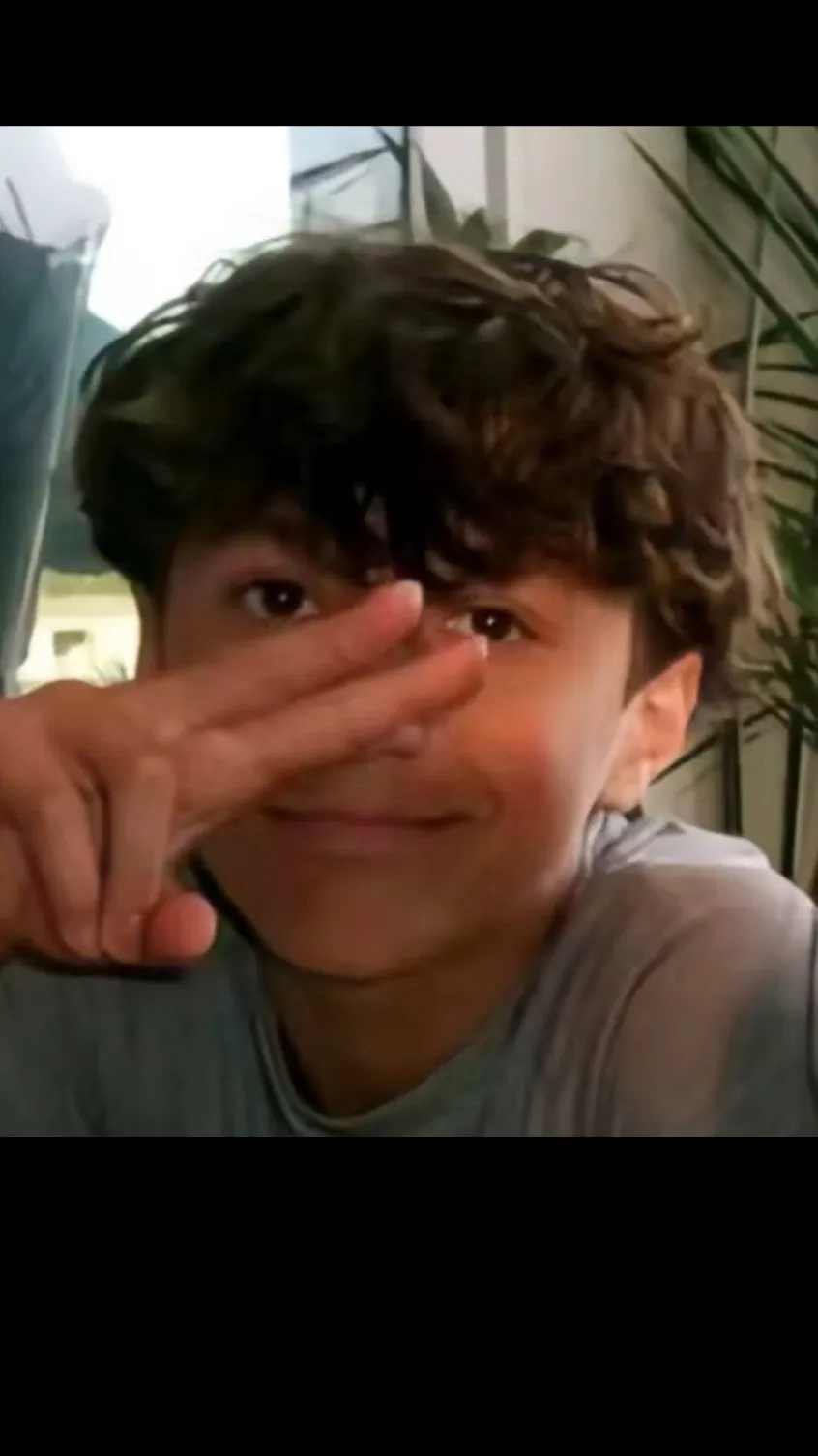 ai character: Fgteev chase background