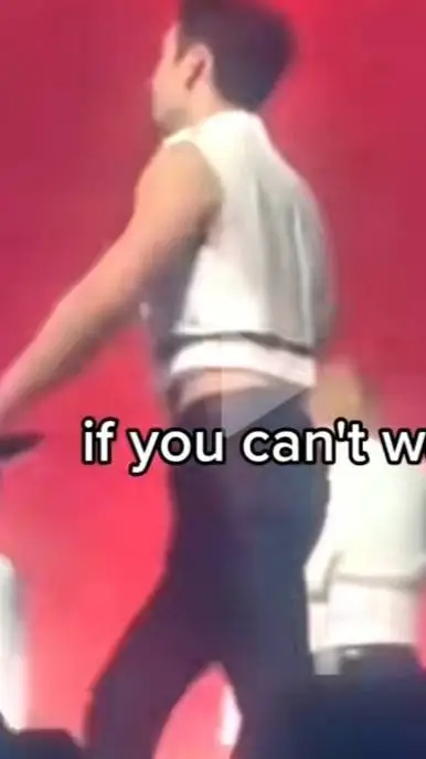 ai character: hyunlix  background