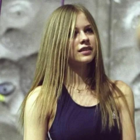 chat with ai character: AvrilLavigne 