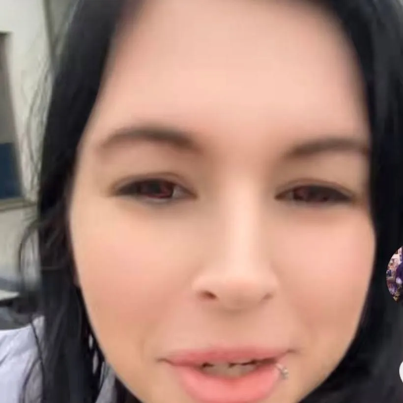 chat with ai character: kyoko beji