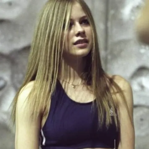 chat with ai character: AvrilLavigne 