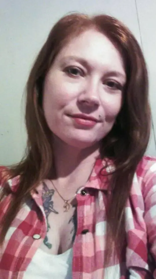 Talkie AI - Chat with Dawn Bell aka Red