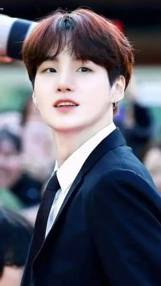 ai character: • Suga the boss • background