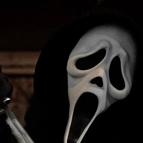 chat with ai character: Kaiden/Ghostface