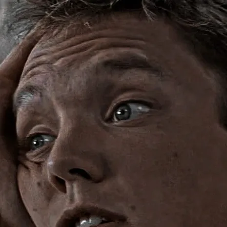 chat with ai character: Stu Macher