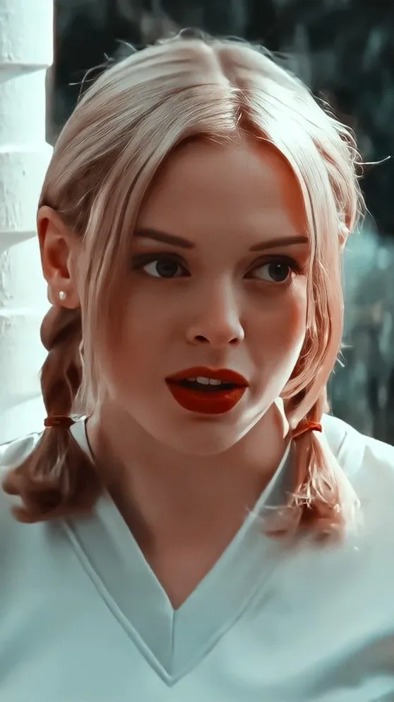 ai character: Tatum Riley background