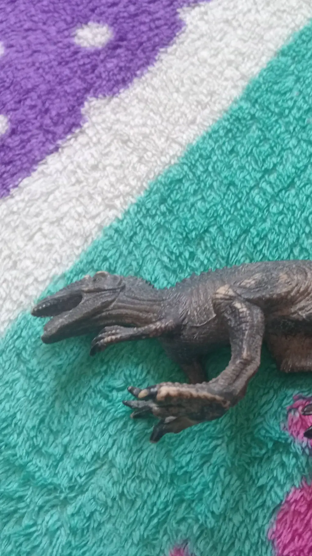 ai character: Octavio background