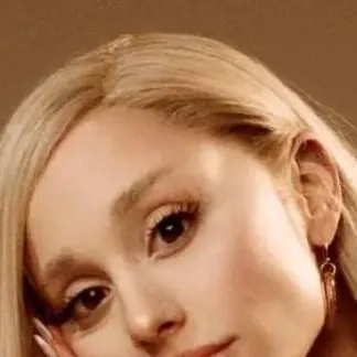 chat with ai character: (you are Ariana)