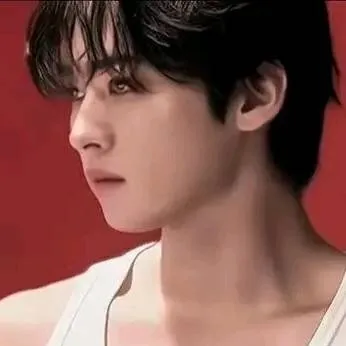 chat with ai character: Lee know😻